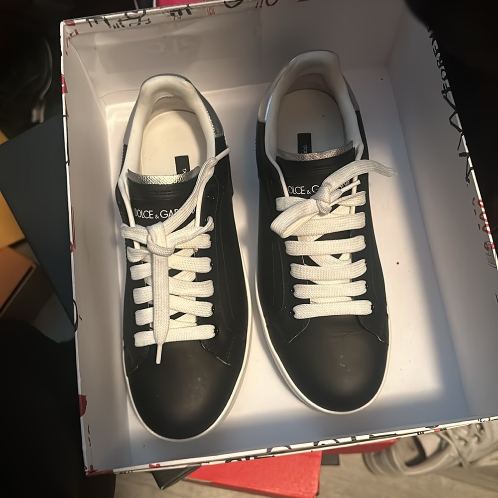 Shoes - Picture 5 of 5